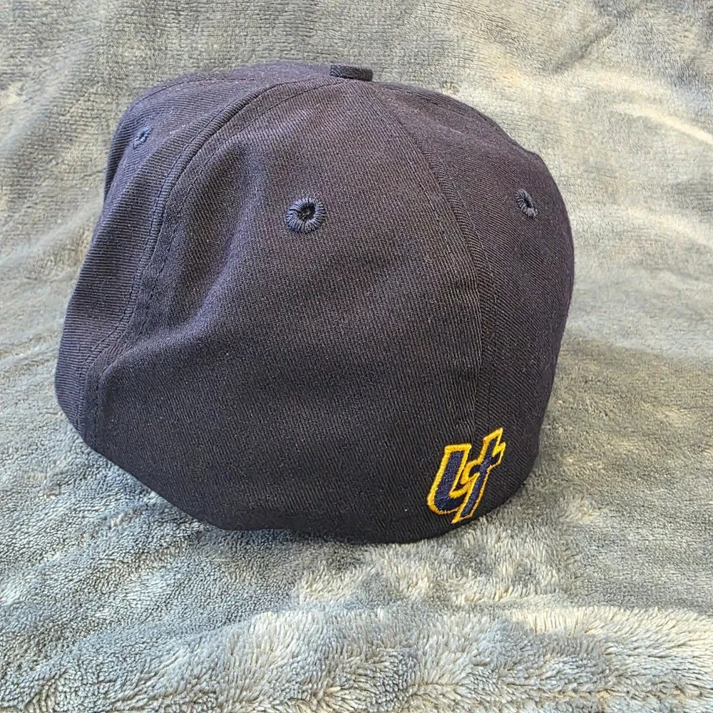 Vtg 90s University of Toledo Rockets Fitted Hat 7 3/8 Cap USA Union Made Navy